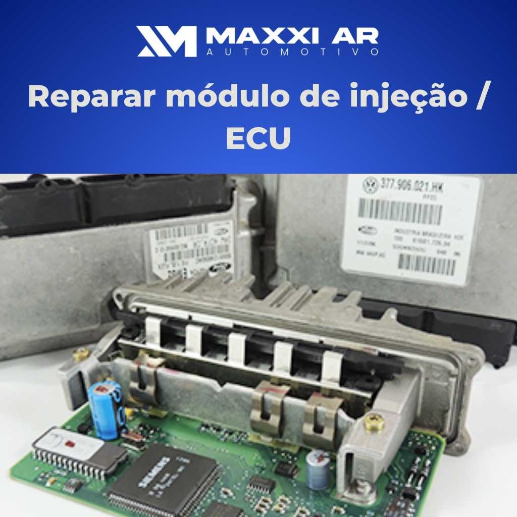 Técnico realizando Reparo no Módulo de Injeção (ECU) automotiva em laboratório especializado